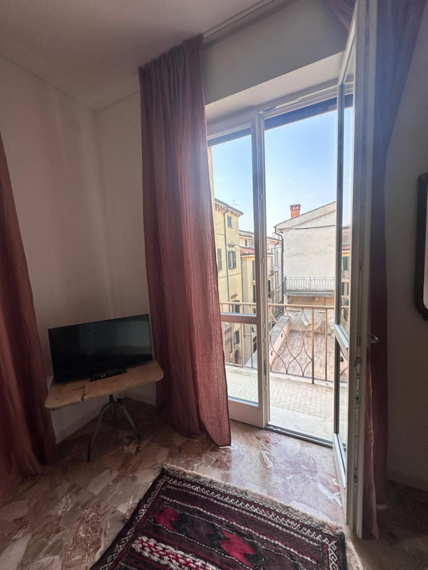 Hotel Catullo 12 à Vérone Extérieur photo